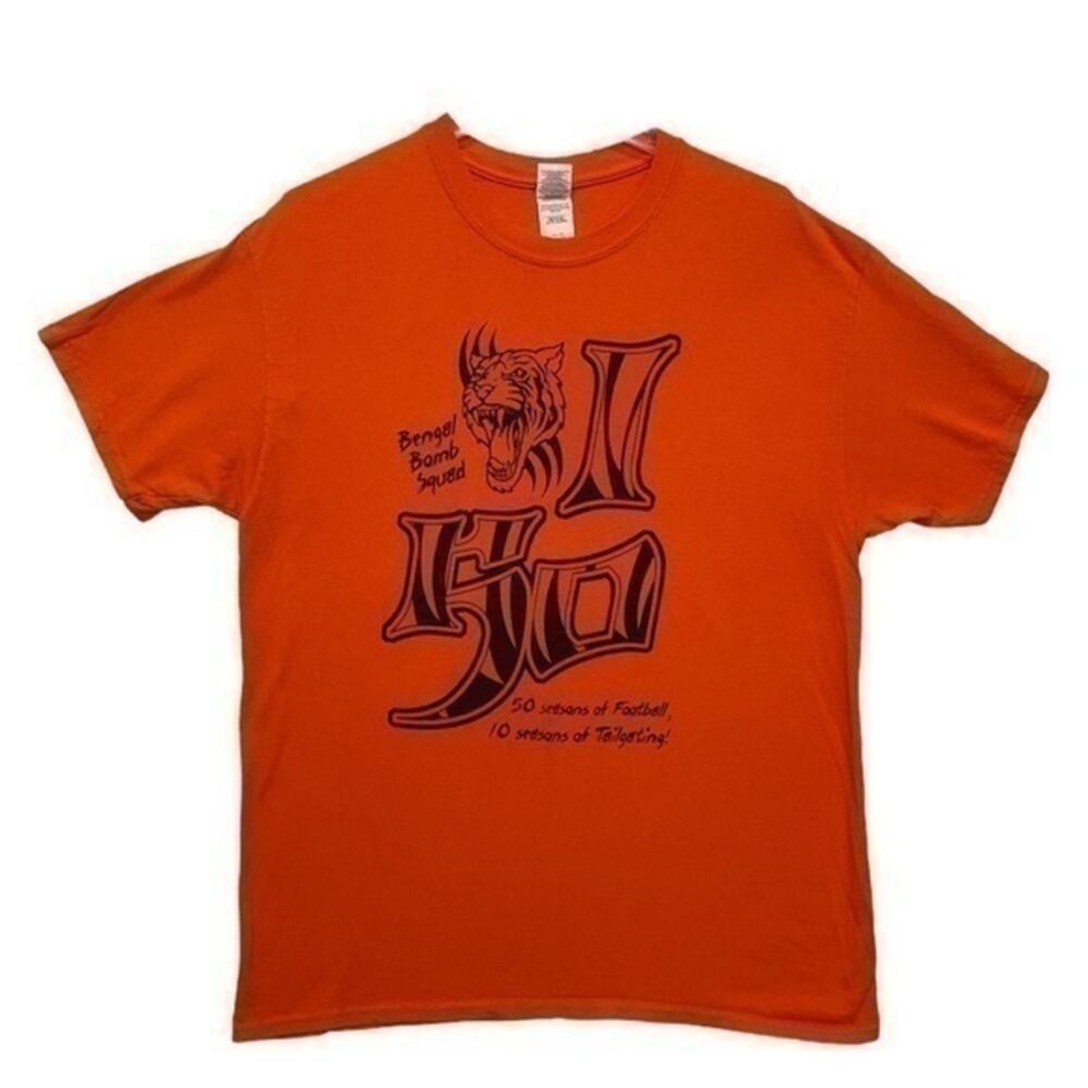 Cincinnati Bengals Tailgating T-shirt Men’s Large football graphic print tee